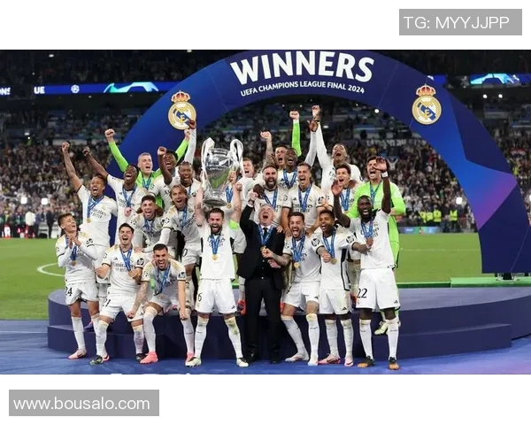 穿着11号球衣的足球明星们的辉煌历程与传奇故事 穿着11号球衣的足球明星们的辉煌历程与传奇故事