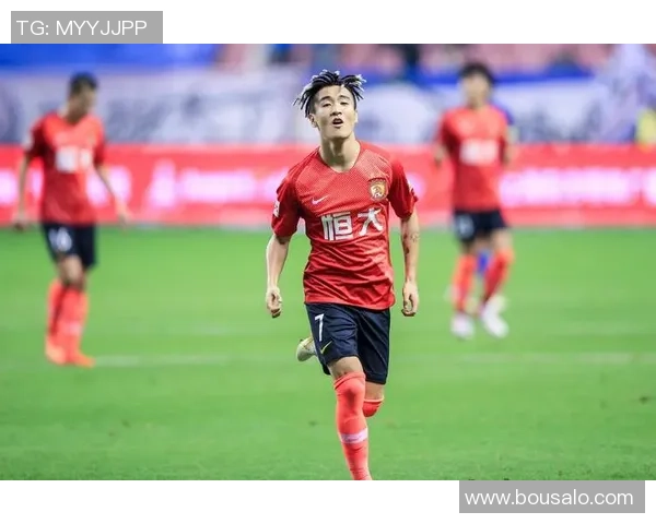 足球明星代言广告口哨引领潮流激发热情点燃球迷激情的全新体验 足球明星代言广告口哨引领潮流激发热情点燃球迷激情的全新体验